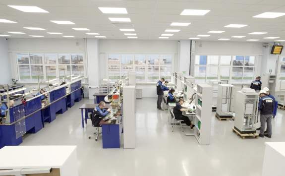 Центр электронного оборудования. Производственный участок